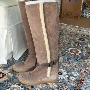 Aquatalia boots
